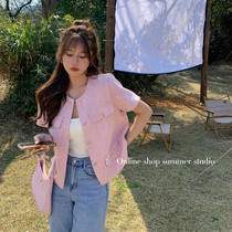 Summer home High sense metal buckle temperament name Yusuk ladies pink short sleeves small balsamic wind jacket female positive shoulder short blouses