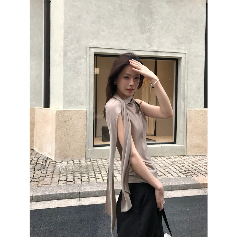 Zhong He · 26 Summer Acetate Simple Design Top Elegant Casual Sleeveless Scarf Vest for Women