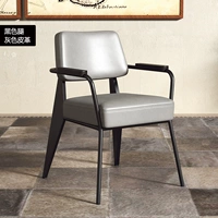 Черные ноги серая кожа