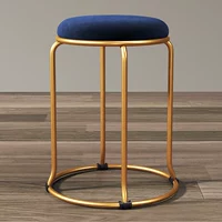 Золотые ноги синий бархат