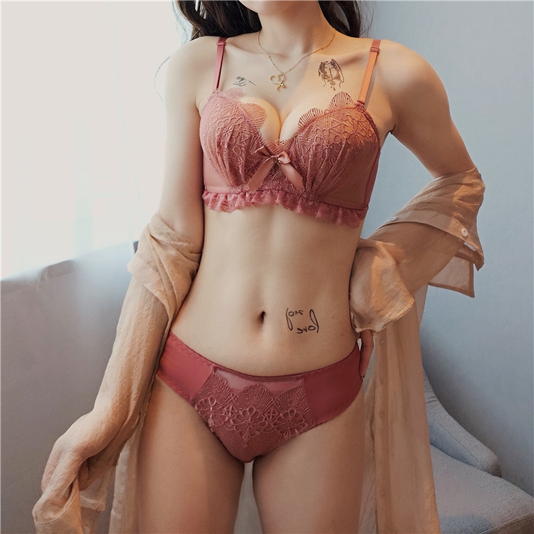 phụ nữ quần áo lót ngực nhỏ ngực phẳng đặc biệt điều chỉnh việc thu thập loại thép vòng miễn phí vẻ đẹp trở lại áo ngực sexy quần lót mỏng thiết lập.