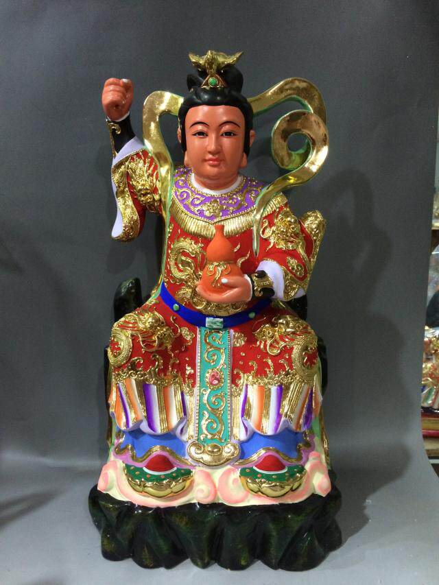 Wood carving nine days Xuanwu Taoist statue Private custom camphor wood lacquer line carving craft 48 cm