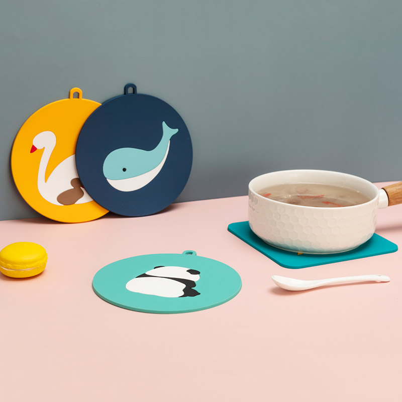 Home home cartoon anti-scalding heat insulation mat Household coaster Bowl mat Silicone student placemat Waterproof and oil-proof table mat