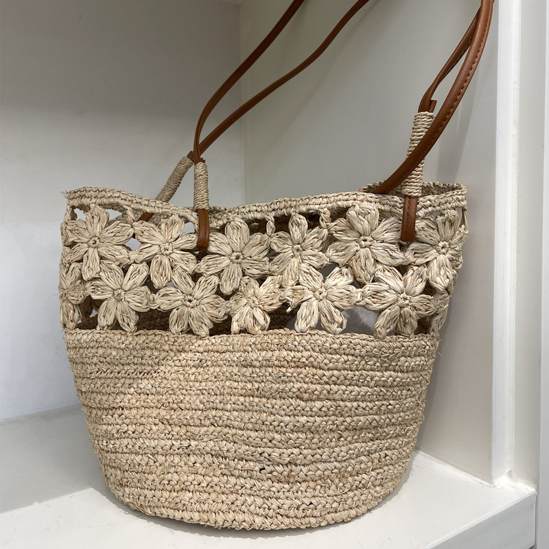 Beautiful Straw Woven Bag, New Style Southern French Floral Bag, Natural Raffia Bag, Hollow Lace Bucket Bag, Single-Shoulder Beach Bag