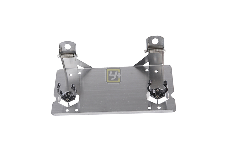 Yunliang sửa đổi / biển số xe off-road / có thể được chuyển qua biển số 680647 / biển số thép không gỉ / cây lau rửa xe ô tô