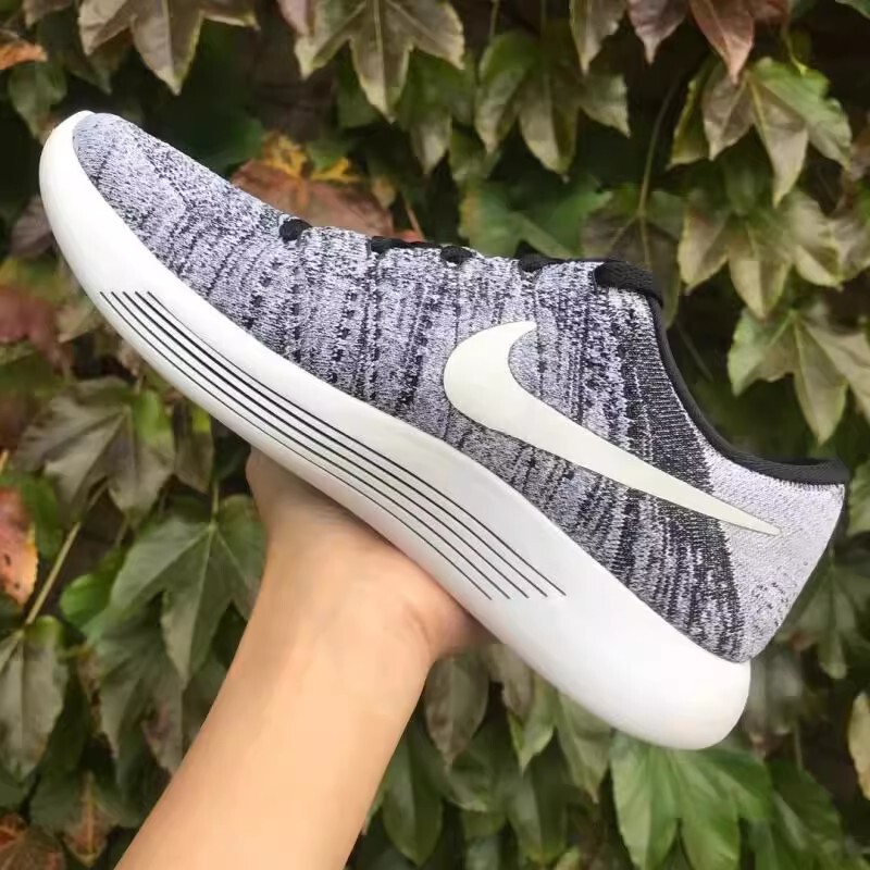 Nike Lunarepic Flyknit Women's Flyknit Running Shoes 843765-001