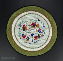 Handmade embroidery Old embroidery pieces Non-heritage cultural revolution foreign exchange Beijing embroidery handmade embroidery decorative painting spring hundred children figure large round mat