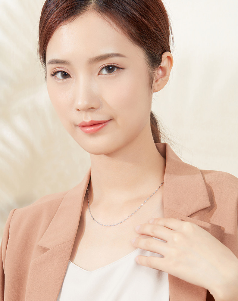 六福珠宝闪片铂金项链铂950女双层瓦片链白金素链计价L19TBPN0003