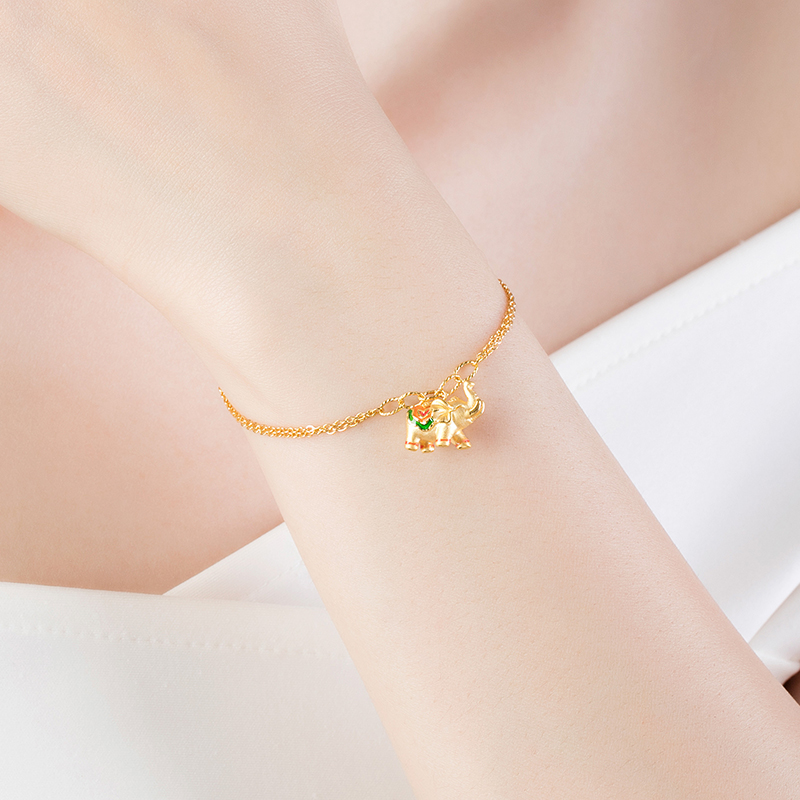 Vòng tay vàng trang sức thủ công Luk Fook Vòng đeo tay vàng hấp thụ nước Vòng đeo tay nữ vàng Giá L37TBGB0001 - Vòng đeo tay Cuff vòng tay trơn vàng 18k
