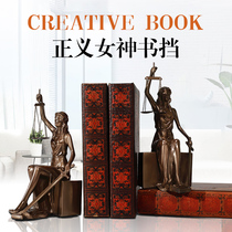 Home decoration European bookcase wine cabinet home decoration justice goddess book stand ornaments lawyer opening gift