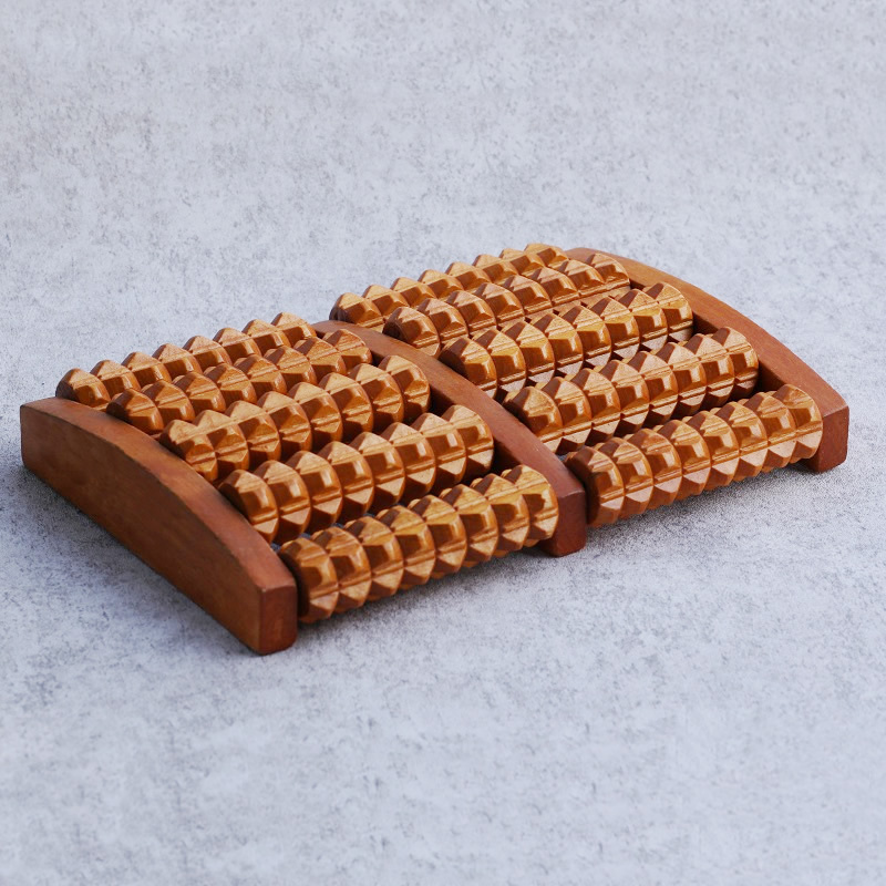Solid wood foot massager roller wooden massage sole foot acupoint ball massager household wooden foot rub