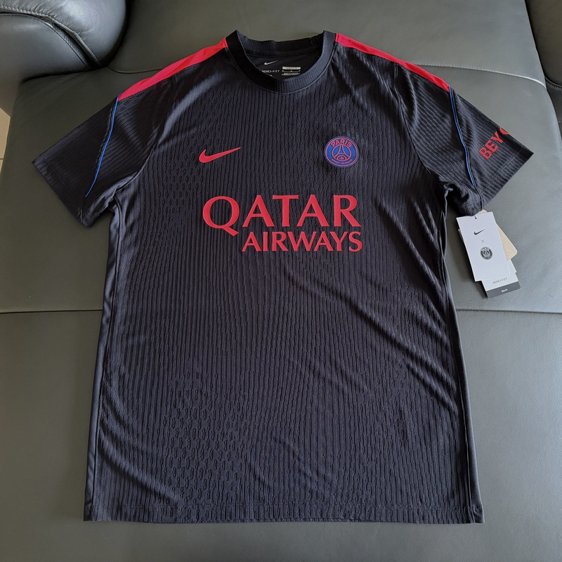 Nike Aero-Fit Paris Saint-Germain 26-27 Season Player Version Training Short Sleeves