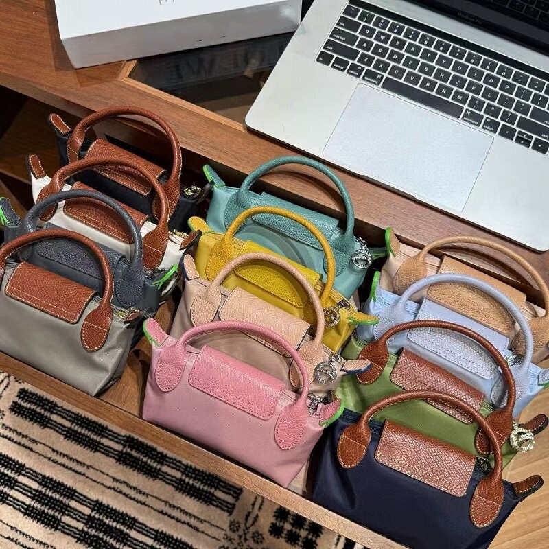 Big Brand 80% off New Mini Nylon Dumpling Bag, Fashionable and Versatile Commuter Mini Women's Bag, Shoulder and Handbag Big Brand 80% off New Mini Nylon Dumpling Bag, Fashionable and Versatile Commuter Mini Women's Bag, Shoulder and Handbag