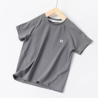 Темно-серая футболка с короткими рукавами 525