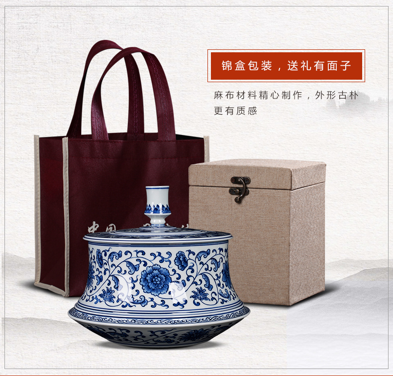 The New Chinese blue and white porcelain of jingdezhen ceramics bound lotus flower storage tank of household decorations teahouse tea caddy fixings