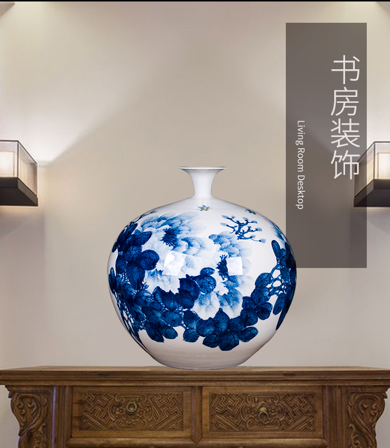 Jingdezhen blue and white peony vases, I and contracted hand - made ceramics decoration furnishing articles modern Chinese style living room