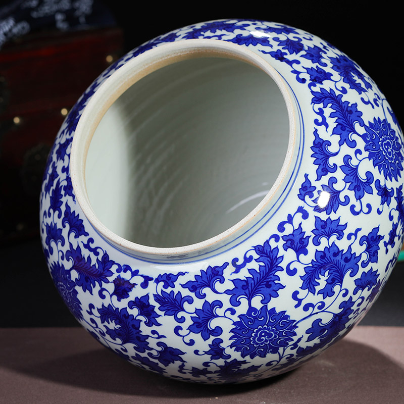 Jingdezhen blue and white ceramics with large POTS sealed puer tea caddy fixings receives the jar medium