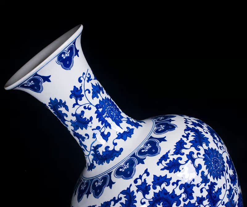 Jingdezhen ceramics place to live in the sitting room porch TV ark, blue and white porcelain vase vases, decorative arts and crafts