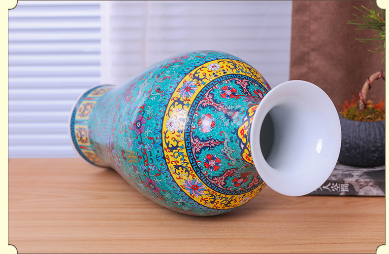 Jingdezhen ceramic modern vase European rural small pure and fresh and dried flowers, creative hydroponic American vase restoring ancient ways