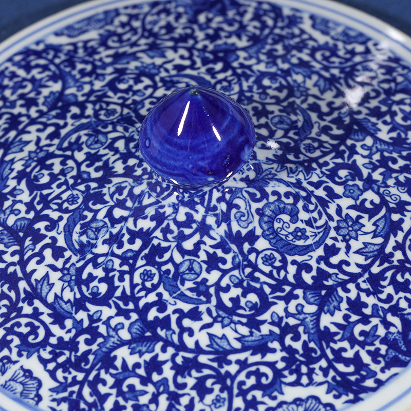 Jingdezhen ceramic tea canister receives puer tea cake tin seal tea cake home large general restoring ancient ways
