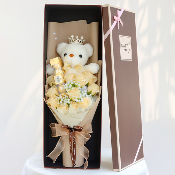 Cartoon bear plush doll doll candy chocolate bouquet rose birthday gift girlfriend classmate