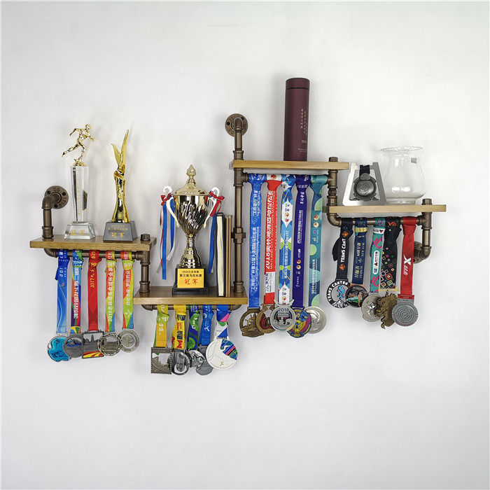 New creative medal display rack shelf marathon medal rack Retro industrial wind shelf separator