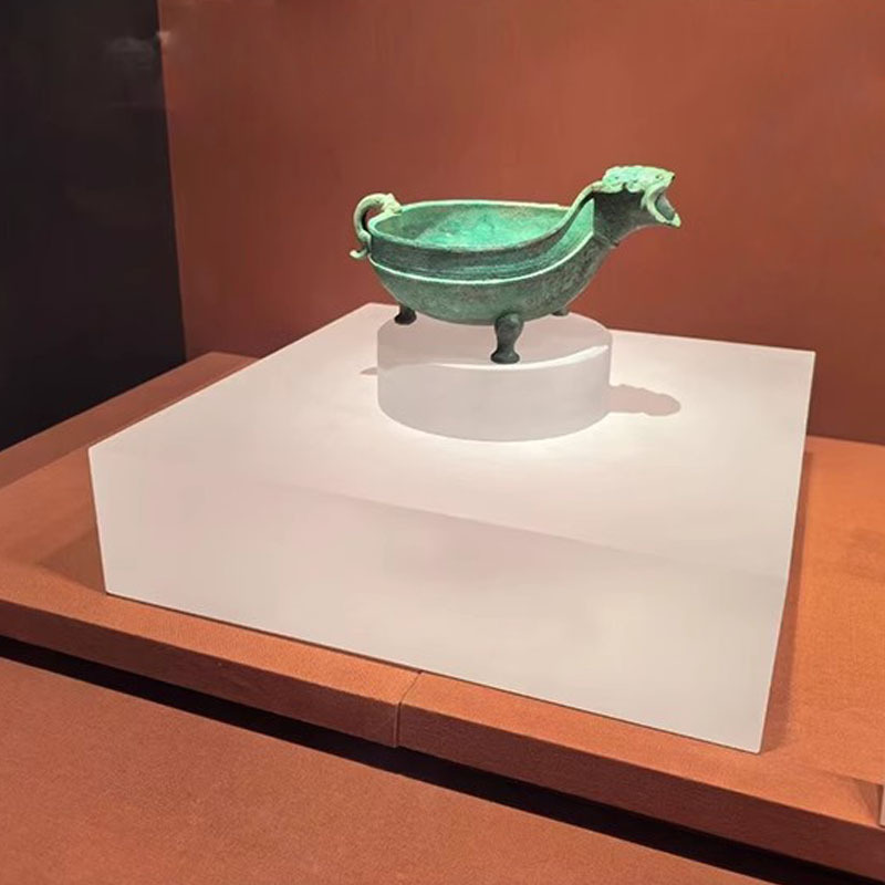 Art Display Stand Crystal Base Museum Transparent Acrylic Display Cube for Porcelain Antiques