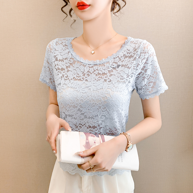 2022 High-Quality New Women's Lace Slim-Fit Short Top, Short-Sleeved Inner Wear, Elegant Blouse, Half-Sleeve Sheer