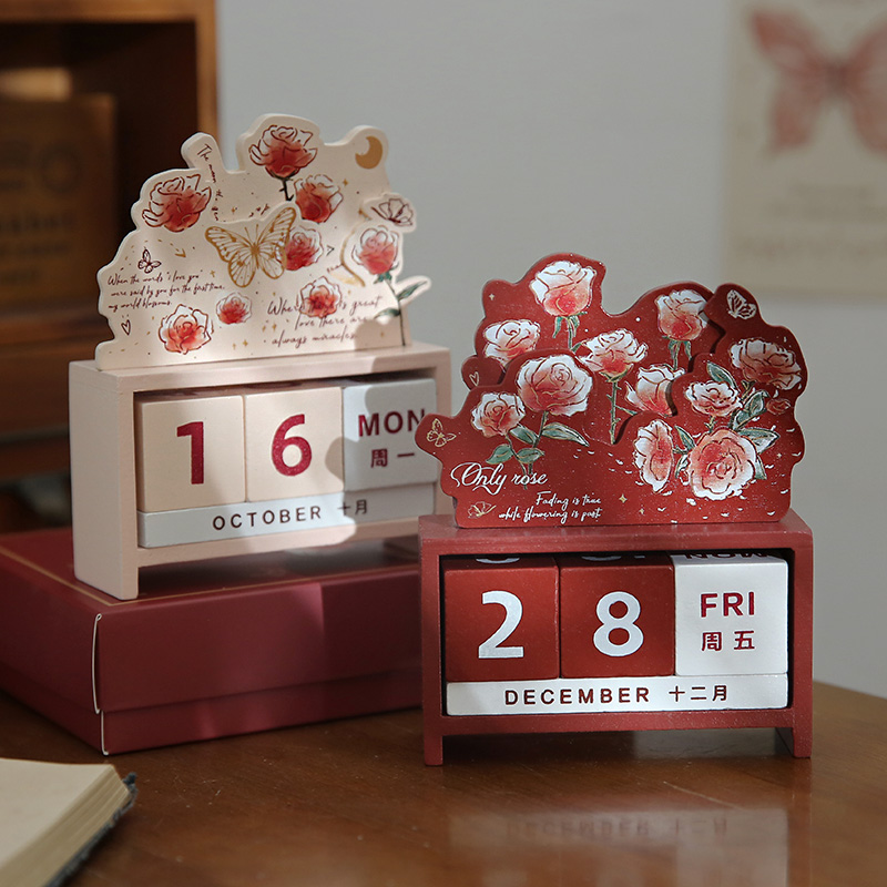 Small days don't turn up a rose wood Wanyear calendar Bricks Calendar Pendulum table Creative Desktop Fun Gift-Taobao