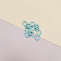 1 светло -голубой