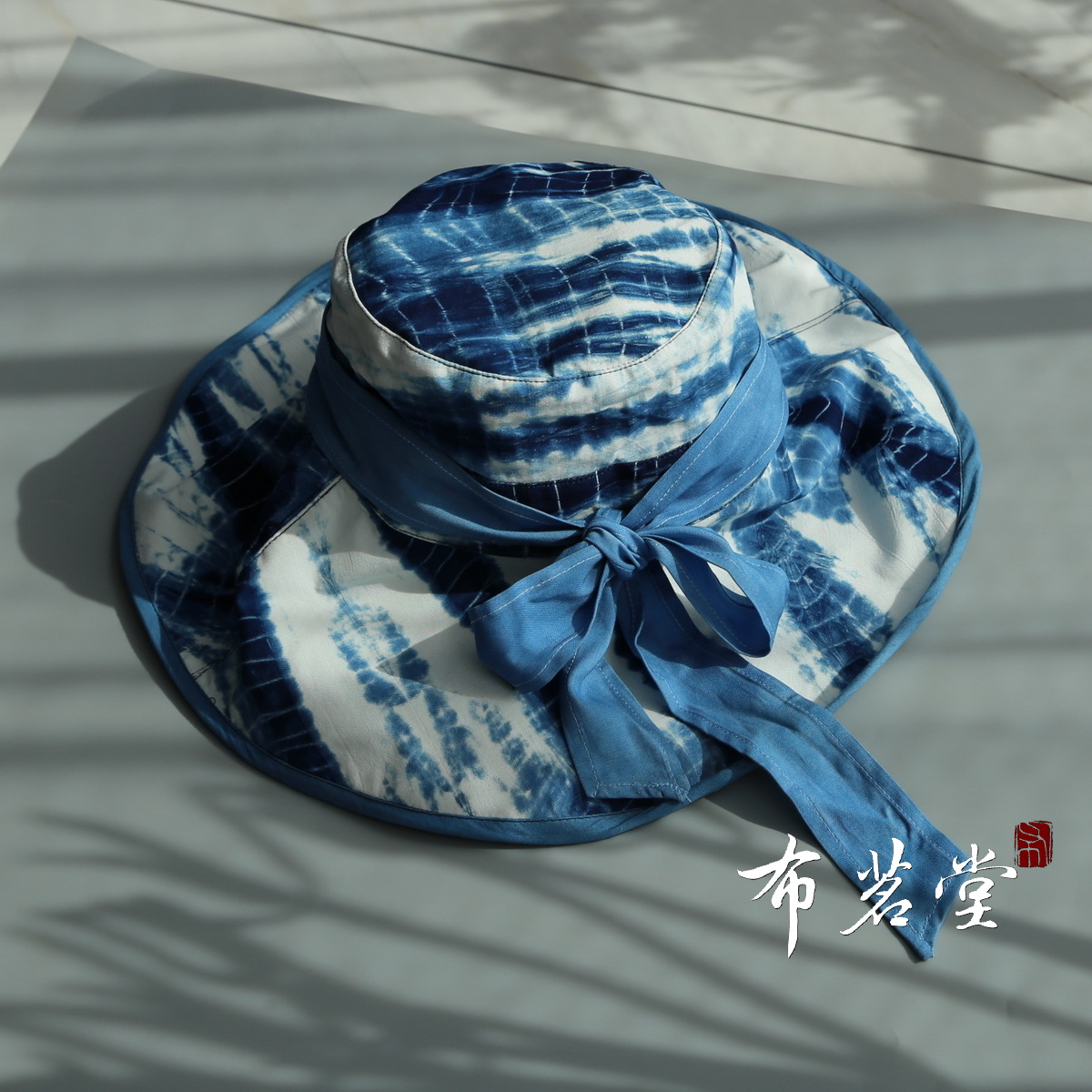 Bu Ming Tang Blue dye canvas wide brim hat visor Plant blue dyeing inside and outside cotton wire edges can be shaped at will