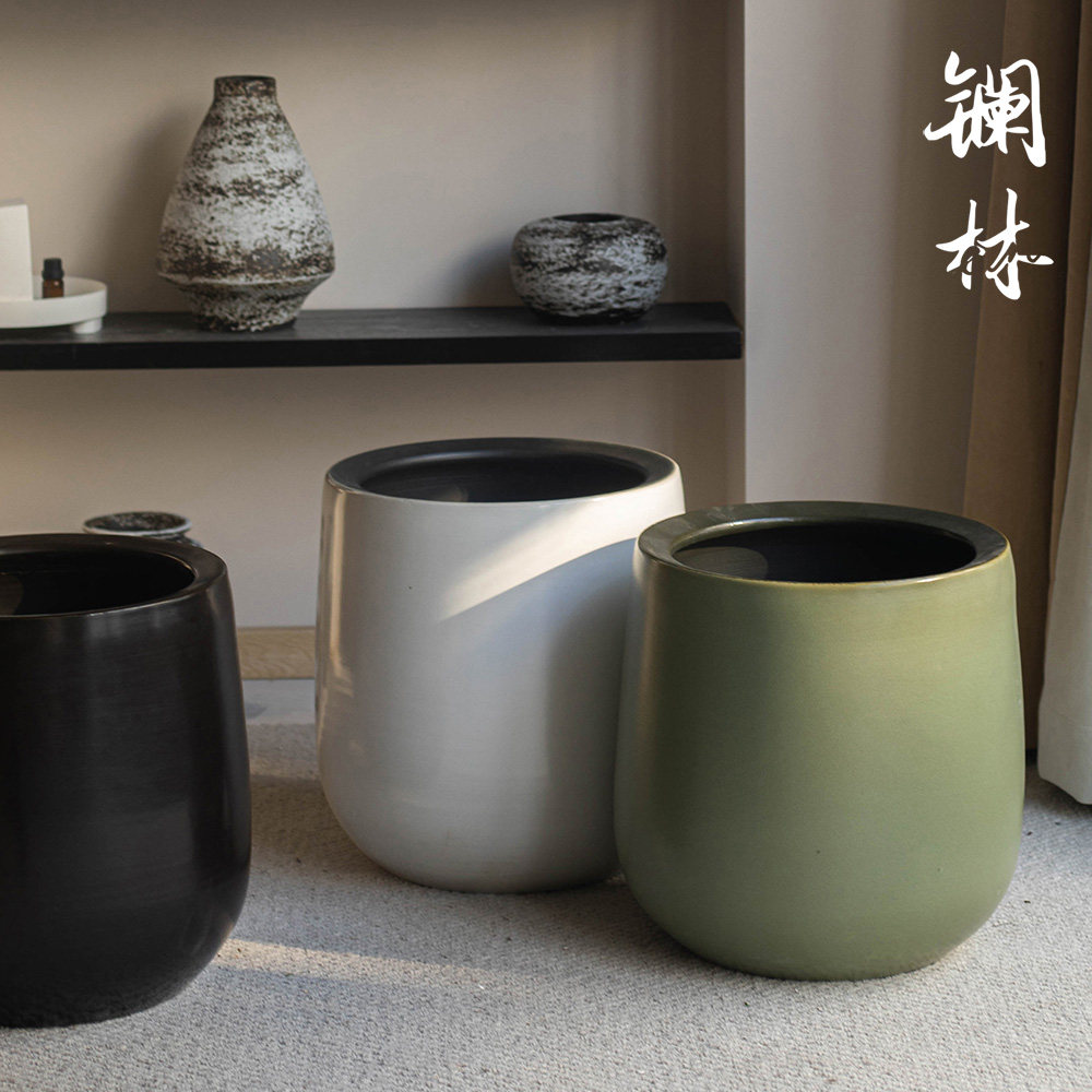 Modern minimalist floor large flower pot high-grade sense black ceramic basin indoor pendulum with balcony garden and other green planting scenery-Taobao
