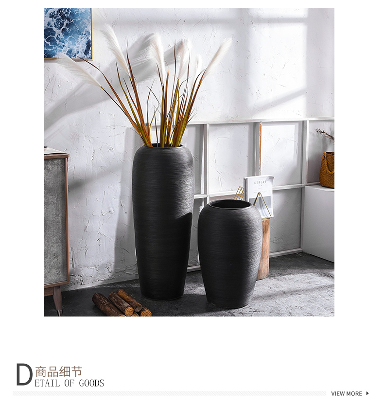 Jingdezhen retro ground ceramic vase sitting room adornment is placed dried flower arranging flowers put black large flowers