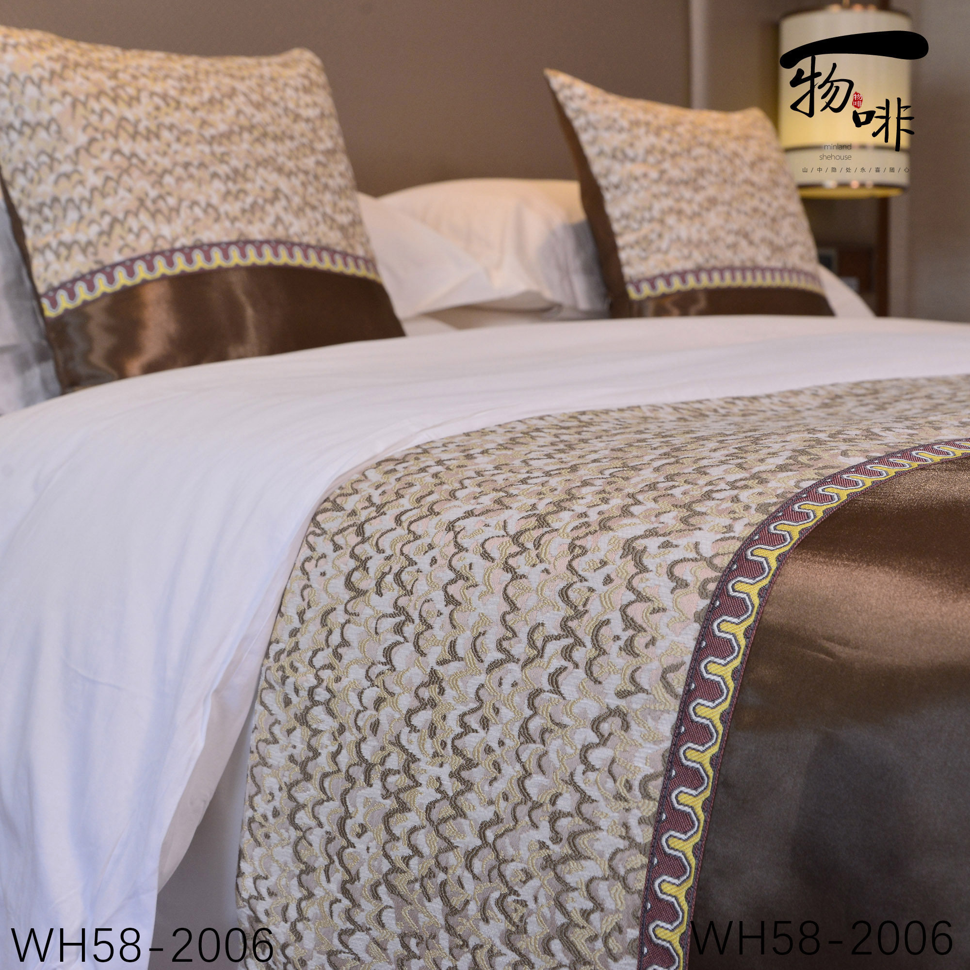 ホテルの寝室やリビングルーム向けの、中国風の軽量高級ベッドランナー／ベッドフラッグ（2629）