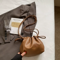 Коричневая подвеска