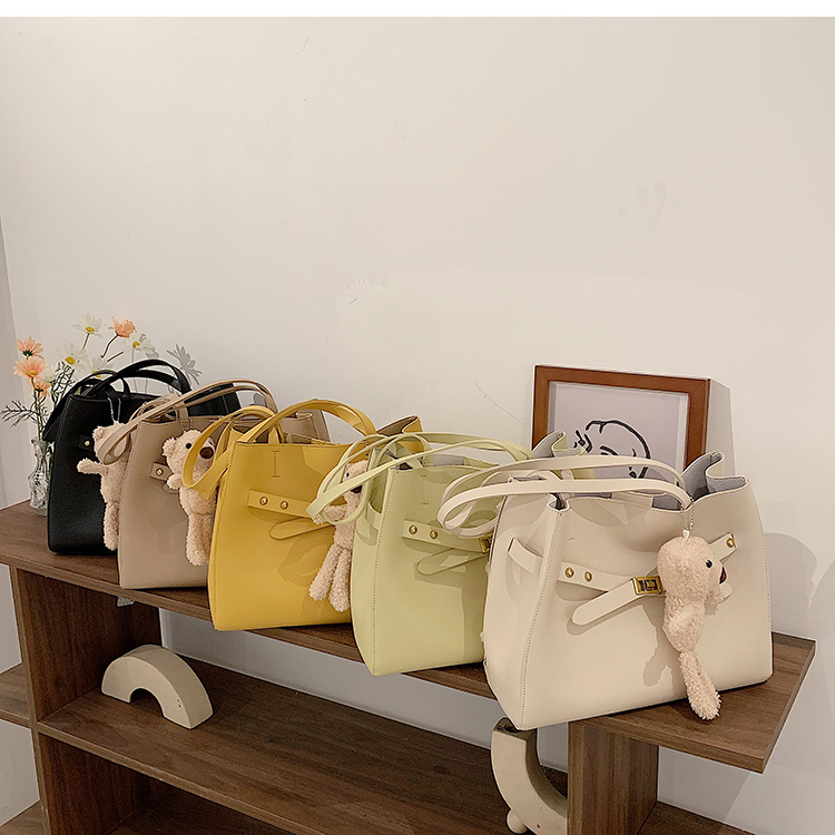 Wholesale Solid Color Large-capacity Bear Doll Pendant Shoulder Bag Nihaojewelry display picture 15