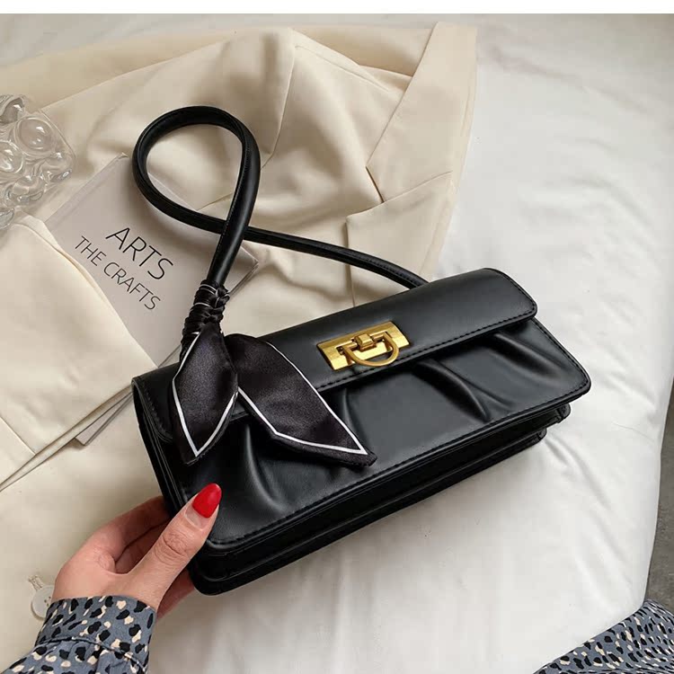 Nihaojewelry Wholesale Simple Silk Decoration Metal Buckle Small Square Bag display picture 3