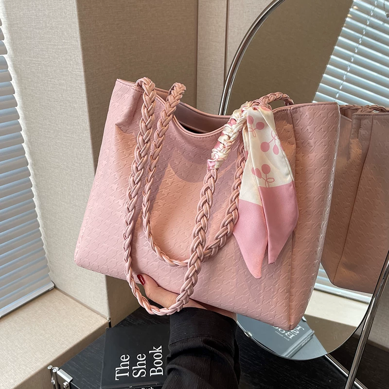 Capacious one-shoulder bag, high-quality style