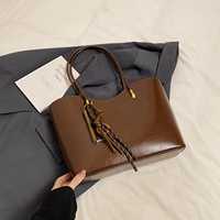 Коричневый кулон