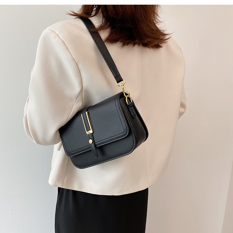 Nihaojewelry Wholesale Fashion Solid Color Single Shoulder Armpit Small Square Bag display picture 15