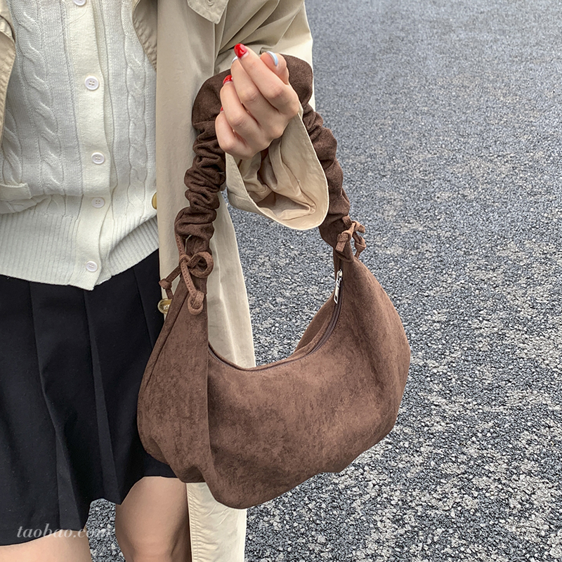 Повседневная женская сумка из замши в стиле ретро, новинка 2025 года, легкая универсальная сумка-мессенджер super fire, нишевая сумка на одно плечо, подмышечная сумка