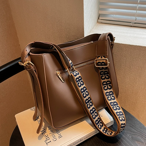 Ретро небольшая дизайнерская демисезонная сумка через плечо, сумка на одно плечо, премиум класс