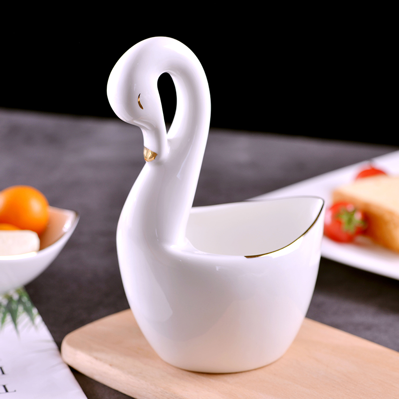 Jingdezhen ceramics craft gold 】 【 creative ipads porcelain tableware cage swan tablespoons of flower basket put small spoon