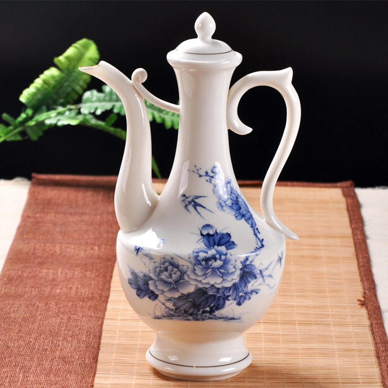 Large number of ceramic winemakers Two catchers A catty fit for home hotel Dining Room High Temperature Resistant Green Flower Porcelain Sub Wine Pot Pour Wine