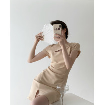  ICTS reserved bang waves Chest hollow oatmeal tone pleated small flying sleeves small split short dress