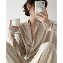 (8 25 00: 00 15% off new and new products) Lazy wrap button asymmetrical hem knitwear