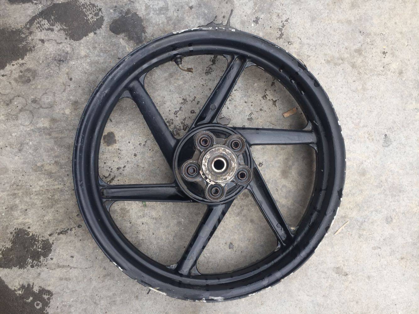 Applicable to NSR125 NSR125 lightning 125 cat's eye 125 wheel hub steel ring