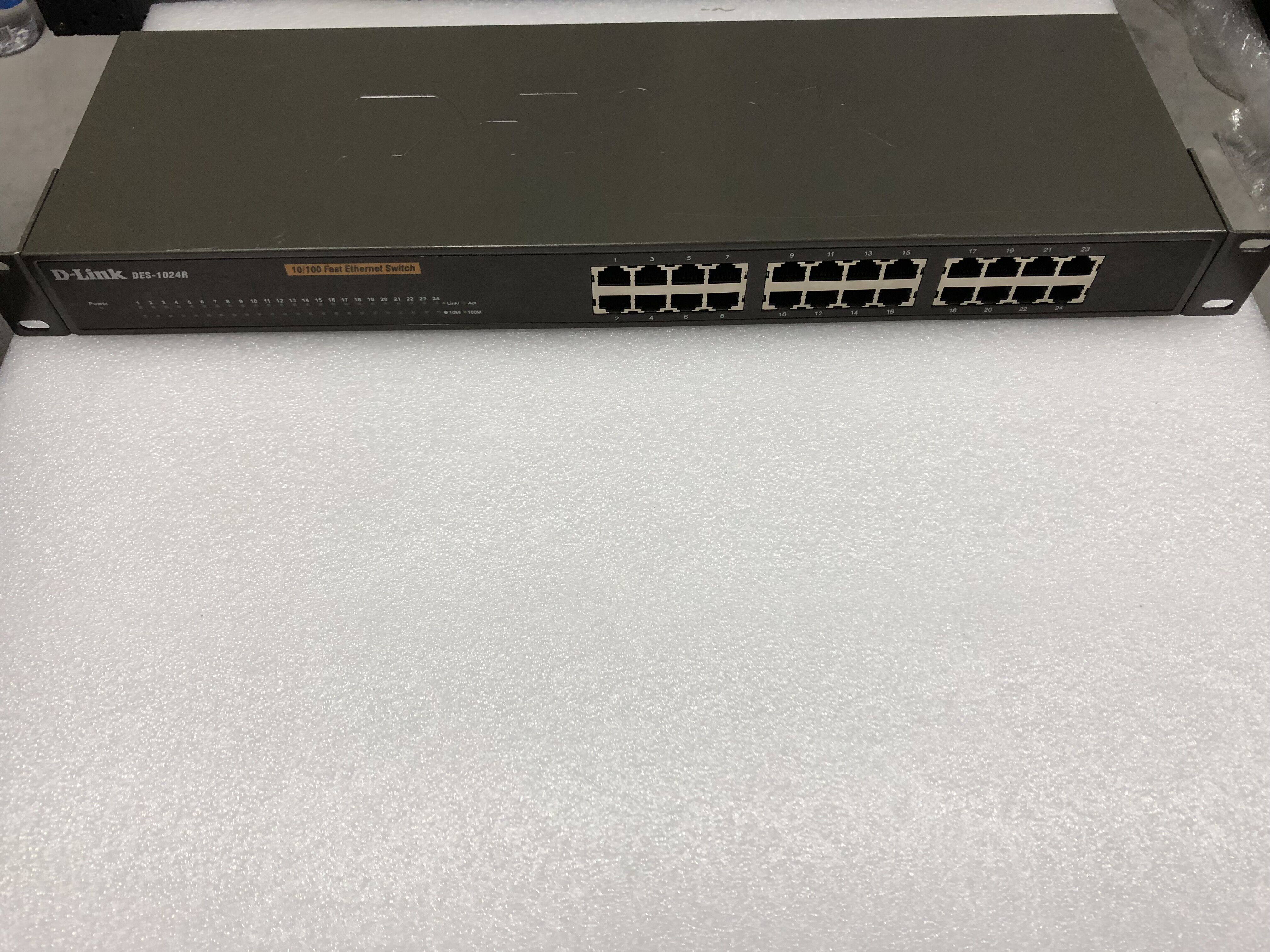 Support for the Friends D-Link DES-1024R 24-100 trillion provides a test report