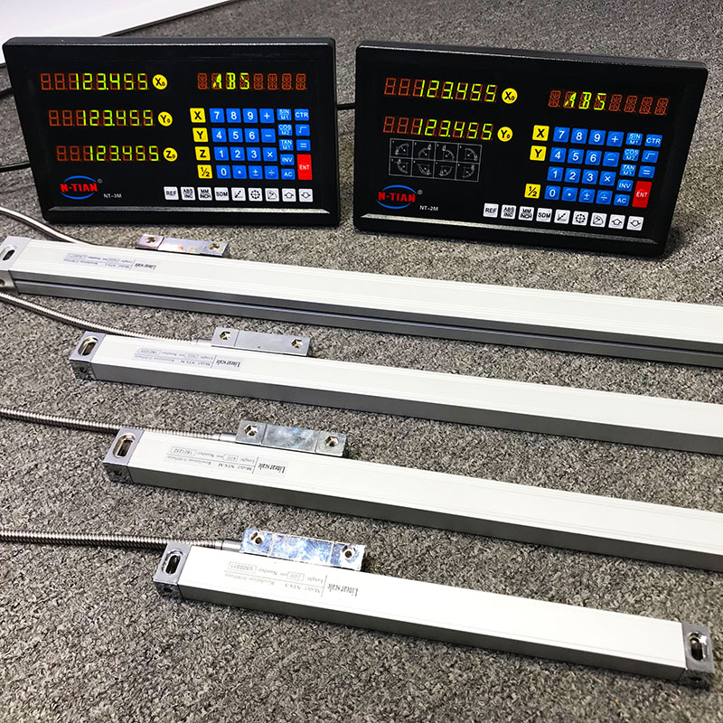 揭秘高精度镗孔利器：16内孔排刀座数控车床之芯