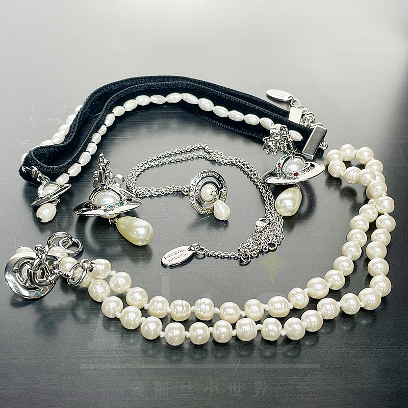 Vivienne Westwood Queen Mother Saturn Aleksa Baroque Velvet Water Drop Pearl Earrings Necklace